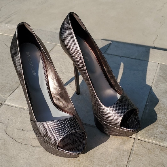 Sergio Rossi pewter heels - Picture 9 of 11
